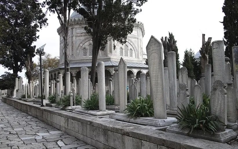 Еврейское кладбище в Стамбуле